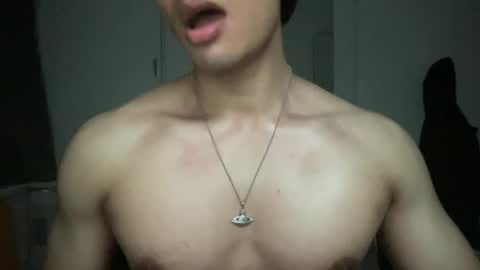 Snapshot of mac_cain chatting on February 21, 11:32 pm Maccain online show from February 21, 11:32 pm