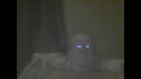 Snapshot of macbewdekan25 chatting on October 19, 10:07 am macbewdekan25 online show from October 19, 10:07 am