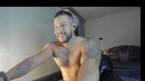 Snapshot of machohandsome chatting on February 23, 9:06 am Javier papichulo master how do you want online show from February 23, 9:06 am
