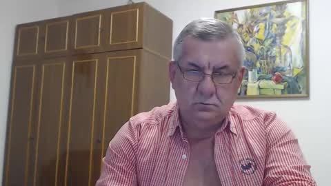 Snapshot of machomale3 chatting on December 2, 5:02 pm Macho online show from December 2, 5:02 pm