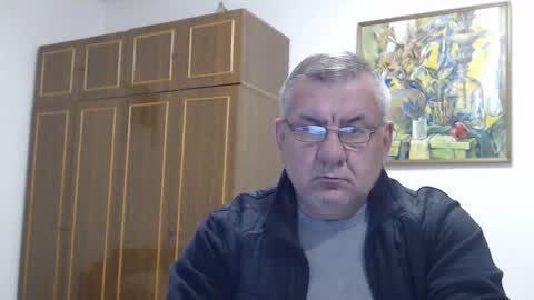 Snapshot of machomale3 chatting on December 20, 9:39 pm Macho online show from December 20, 9:39 pm