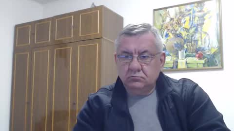 Snapshot of machomale3 chatting on March 11, 11:37 pm Macho online show from March 11, 11:37 pm