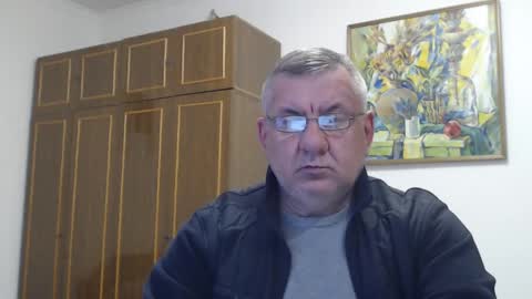 Snapshot of machomale3 chatting on February 28, 3:37 pm Macho online show from February 28, 3:37 pm