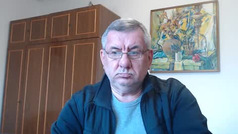 Snapshot of machomale3 chatting on January 31, 1:56 pm Macho online show from January 31, 1:56 pm