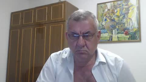 Snapshot of machomale3 chatting on September 17, 7:15 pm Macho online show from September 17, 7:15 pm