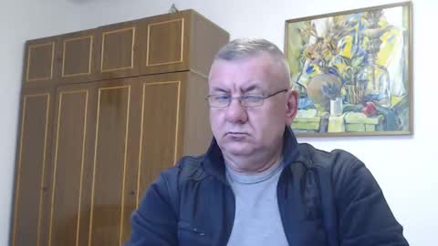 Snapshot of machomale3 chatting on January 8, 12:05 pm Macho online show from January 8, 12:05 pm