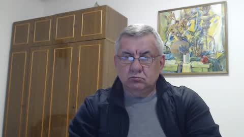 Snapshot of machomale3 chatting on February 10, 10:19 pm Macho online show from February 10, 10:19 pm