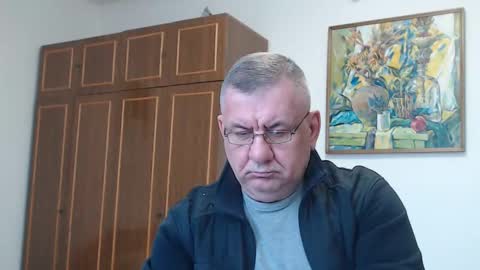Snapshot of machomale3 chatting on January 9, 8:13 am Macho online show from January 9, 8:13 am