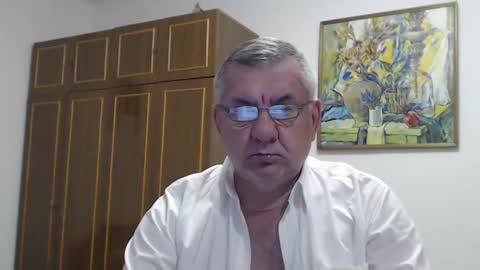Snapshot of machomale3 chatting on December 28, 7:01 pm Macho online show from December 28, 7:01 pm