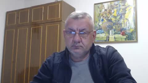 Snapshot of machomale3 chatting on October 7, 8:02 pm Macho online show from October 7, 8:02 pm