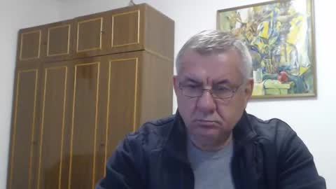 Snapshot of machomale3 chatting on October 2, 3:49 pm Macho online show from October 2, 3:49 pm