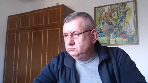 Snapshot of machomale3 chatting on February 26, 12:03 pm Macho online show from February 26, 12:03 pm