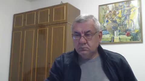 Snapshot of machomale3 chatting on October 4, 10:36 pm Macho online show from October 4, 10:36 pm
