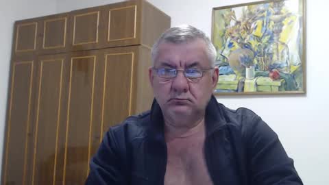 Snapshot of machomale3 chatting on December 21, 2:15 pm Macho online show from December 21, 2:15 pm