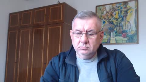 Snapshot of machomale3 chatting on December 7, 11:51 am Macho online show from December 7, 11:51 am