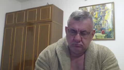 Snapshot of machomale3 chatting on February 19, 9:36 pm Macho online show from February 19, 9:36 pm