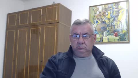 Snapshot of machomale3 chatting on January 17, 10:16 pm Macho online show from January 17, 10:16 pm