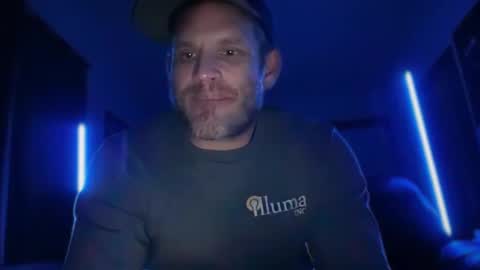 Snapshot of mackincaliallday chatting on October 11, 6:50 am MackinCaliAllDay online show from October 11, 6:50 am