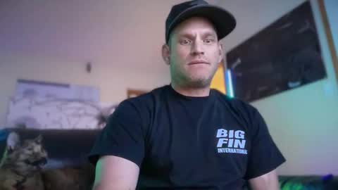 MackinCaliAllDay online show from October 25, 12:40 pm