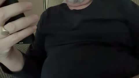 Snapshot of mad4itstill chatting on January 15, 12:04 pm Ivor online show from January 15, 12:04 pm