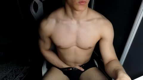 Sexyboymadison online show from April 8, 12:22 am