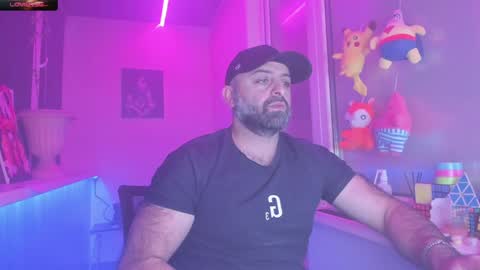 Magabear online show from December 7, 2:35 pm