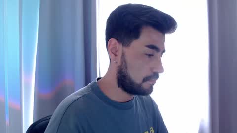Andres online show from June 5, 9:20 pm