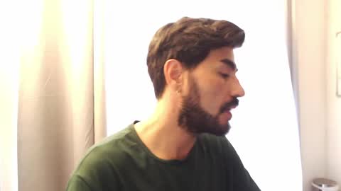 Andres online show from April 16, 9:39 pm