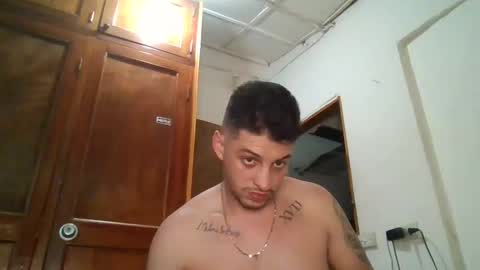 Snapshot of magico_9809 chatting on January 29, 1:27 am BRAYAN online show from January 29, 1:27 am