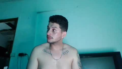 Snapshot of magico_9809 chatting on January 27, 3:37 am BRAYAN online show from January 27, 3:37 am