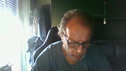 magicomerlino63 online show from October 1, 2:21 pm