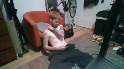 Snapshot of magnetic77slav chatting on October 18, 8:41 am magnetic77slav online show from October 18, 8:41 am
