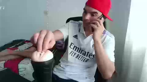 Snapshot of maicollah chatting on September 17, 6:09 pm maicollah online show from September 17, 6:09 pm