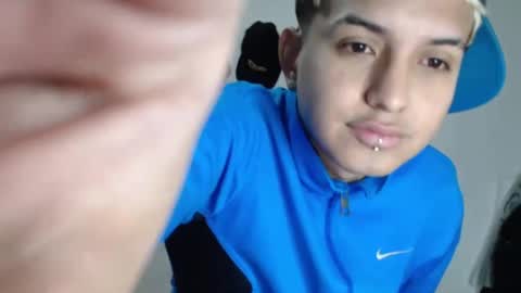 maikjameshot online show from November 24, 4:35 am