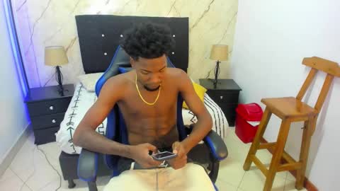 M A I K O L -- M O N S T E R C O C L online show from November 11, 3:11 am