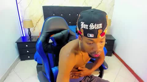 M A I K O L -- M O N S T E R C O C L online show from November 25, 8:22 pm