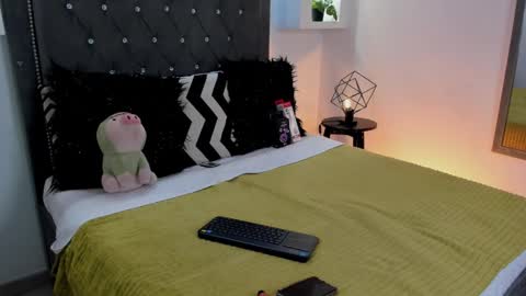 Maiky Cooper online show from October 19, 6:55 pm