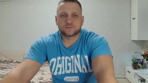 Snapshot of malchyshka chatting on January 2, 7:44 am malchyshka online show from January 2, 7:44 am