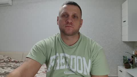 Snapshot of malchyshka chatting on January 7, 10:05 am malchyshka online show from January 7, 10:05 am