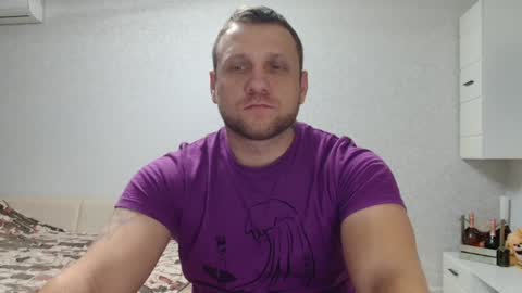 Snapshot of malchyshka chatting on December 7, 8:22 am malchyshka online show from December 7, 8:22 am