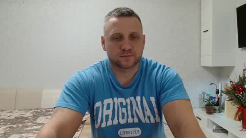 Snapshot of malchyshka chatting on January 17, 9:06 am malchyshka online show from January 17, 9:06 am