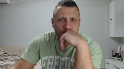 Snapshot of malchyshka chatting on December 19, 11:50 am malchyshka online show from December 19, 11:50 am