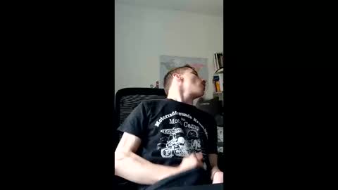 male20y online show from June 11, 12:14 pm