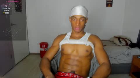 malkongarcia online show from October 11, 12:03 am