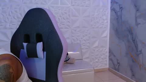 man_san11 online show from March 1, 5:56 pm