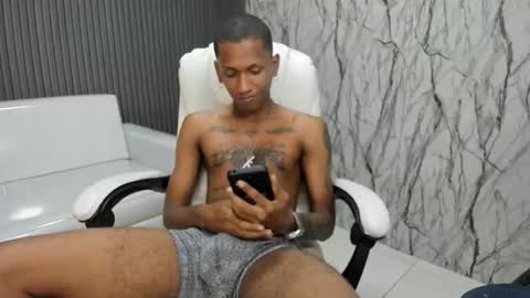 man_san11 online show from November 14, 7:04 pm