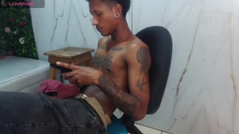 man_sant11 online show from April 18, 7:58 pm