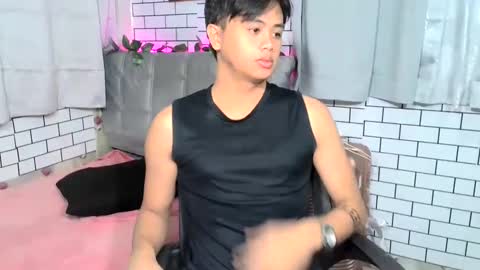 JM18 online show from March 2, 11:28 pm