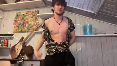 manolein online show from December 17, 1:27 pm