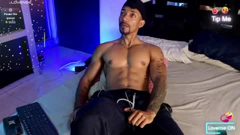Manolo Hot 1 online show from July 1, 7:47 pm